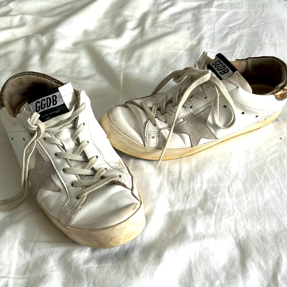 Golden goose low top size 37 sneakers womens size 7)